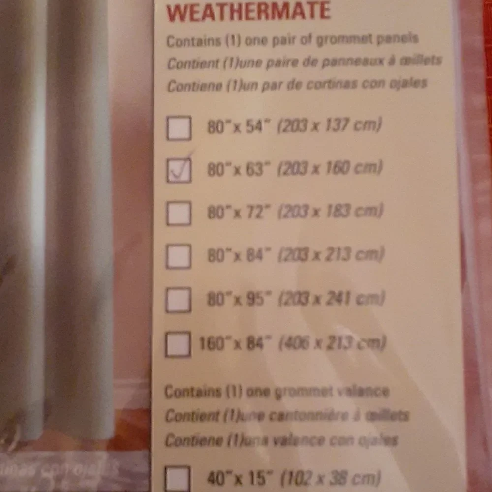 New One Pair White Thermalogic Curtains 80